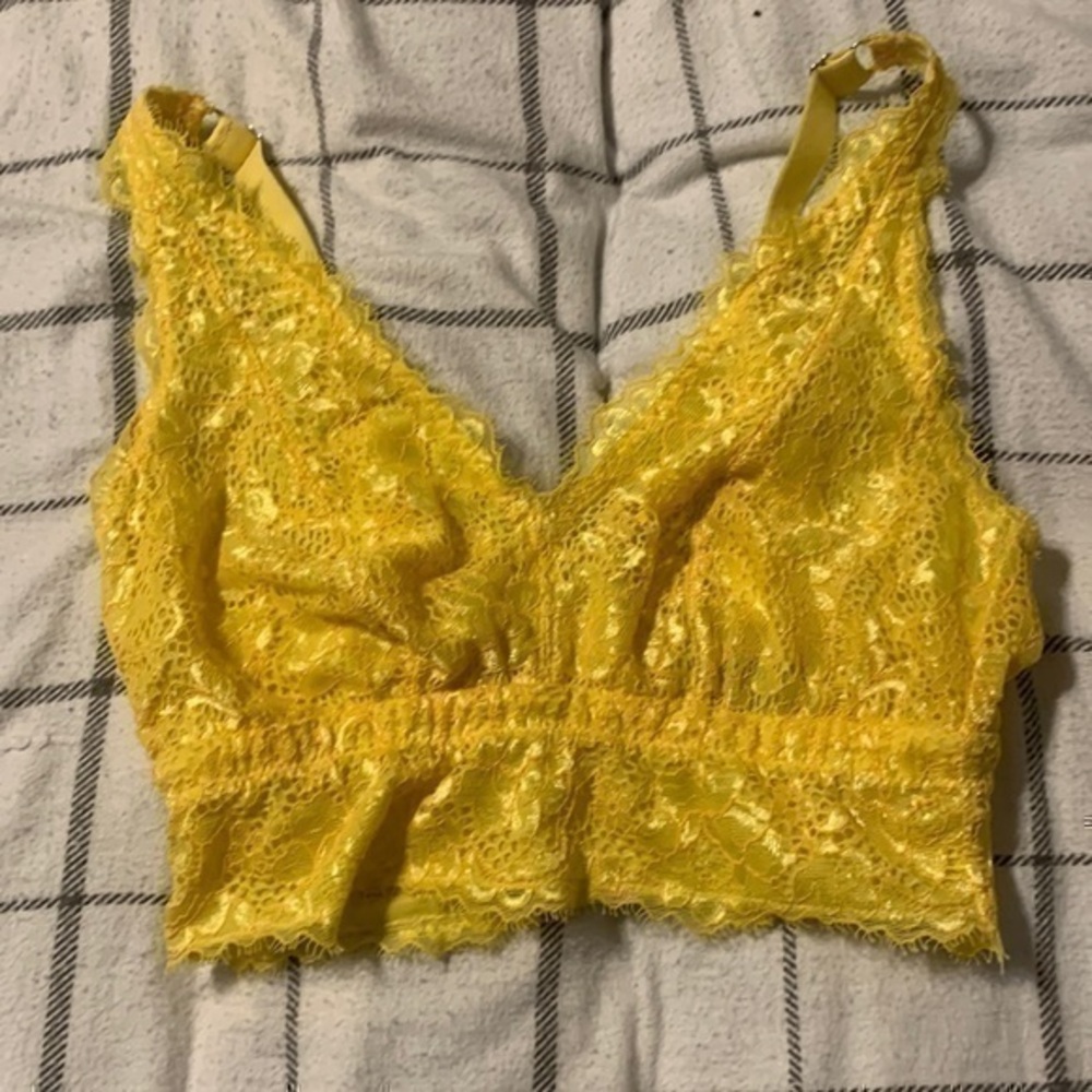 EUC Pret a Porter Curvy Longline Bralette
